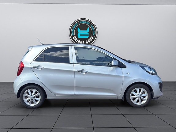 Kia Picanto 3 of 22