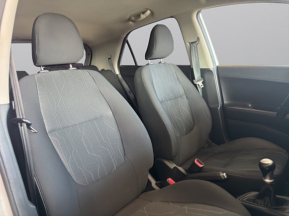 Kia Picanto 11 of 22
