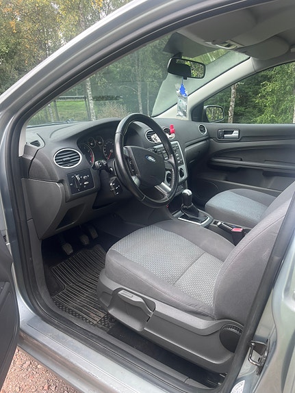 Ford Focus 10 of 14