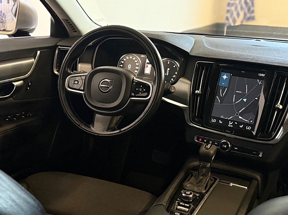 Volvo V90 12 of 23