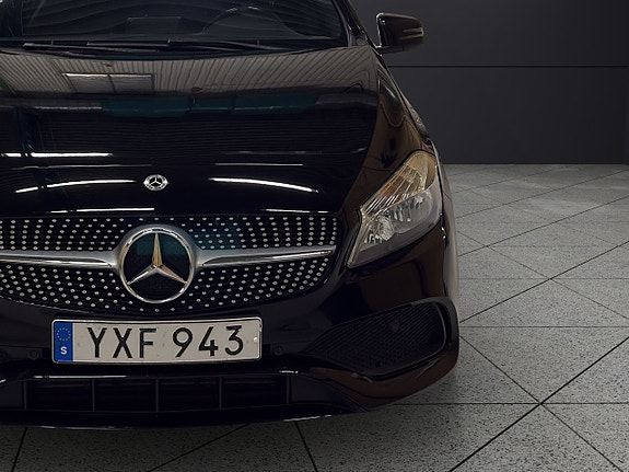 Mercedes-Benz A180 9 of 30