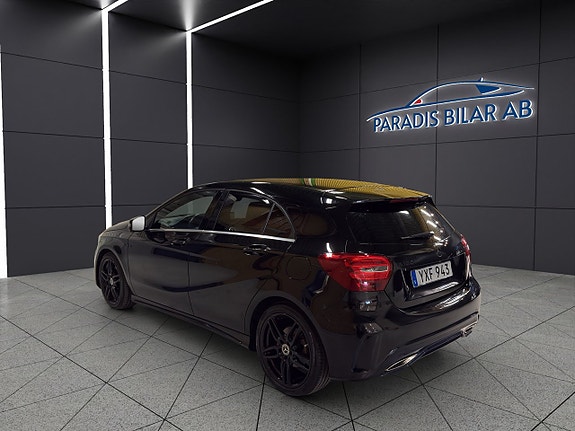 Mercedes-Benz A180 3 of 30