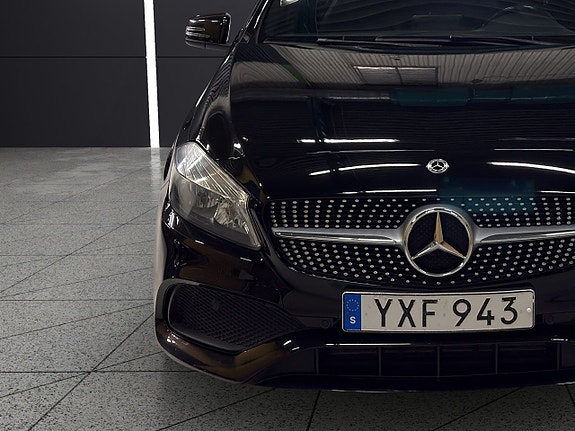 Mercedes-Benz A180 10 of 30