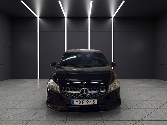Mercedes-Benz A180 8 of 30