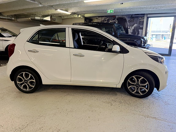 Kia Picanto 5 of 19