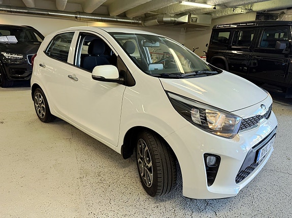 Kia Picanto 2 of 19