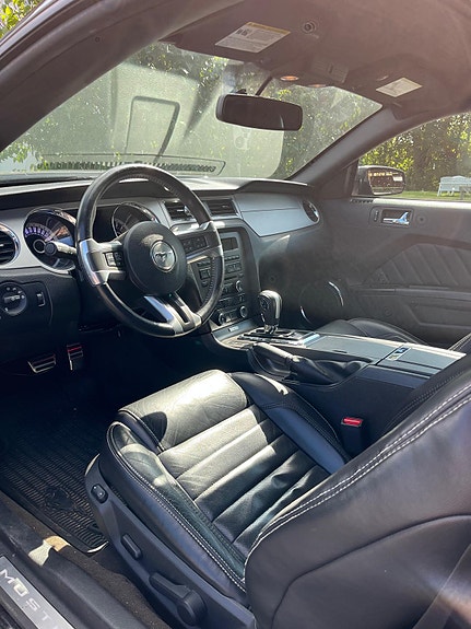 Ford Mustang 7 of 10