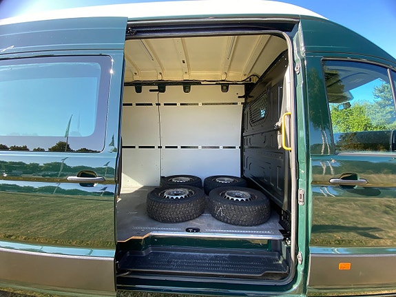 Volkswagen Crafter 13 of 30