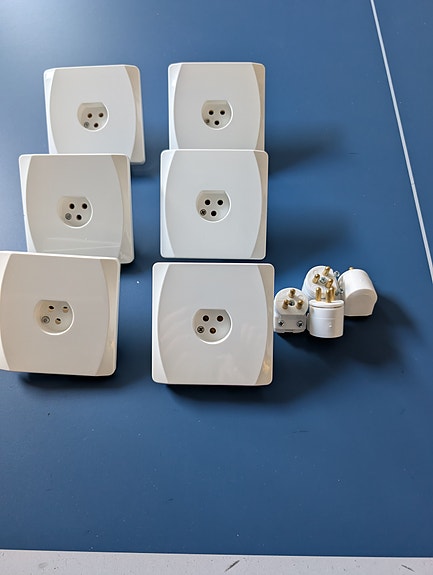Product image 1 of 3