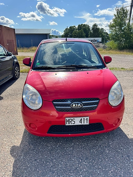 Kia Picanto 3 of 5