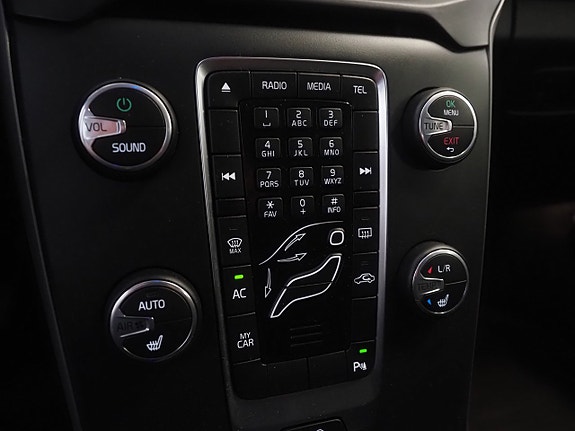 Volvo V40 18 of 22