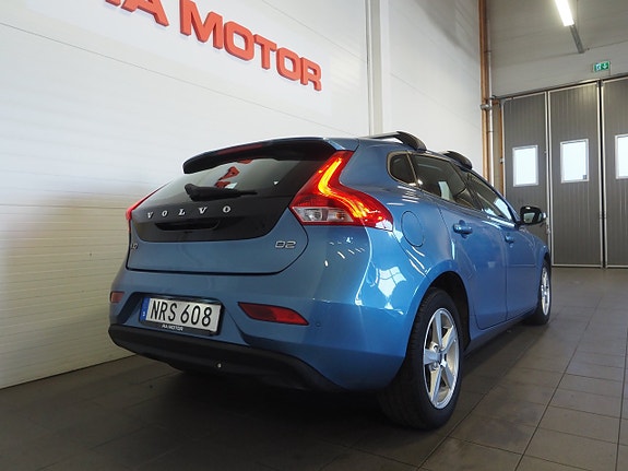 Volvo V40 6 of 22