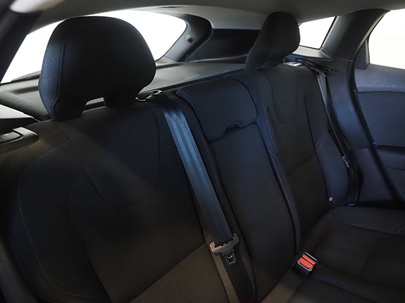 Volvo V40 12 of 22