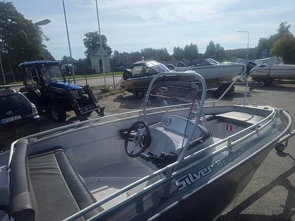 Silver Beaver 450 2011 Suzuki 40hk - Vi förmedlar din båt 7 of 7