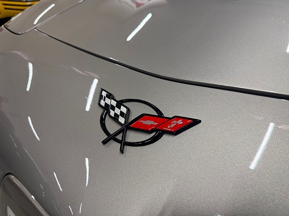 Chevrolet Corvette 17 of 30