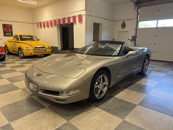 Chevrolet Corvette 6 of 30