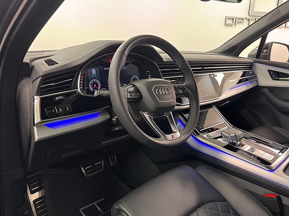 Audi Q7 4 of 22