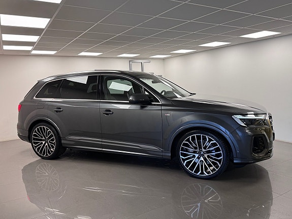 Audi Q7 7 of 22