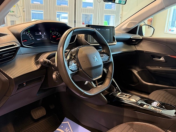 Peugeot 208 7 of 24