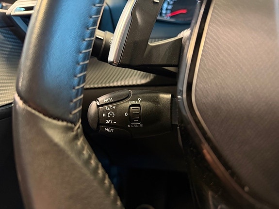 Peugeot 208 15 of 24