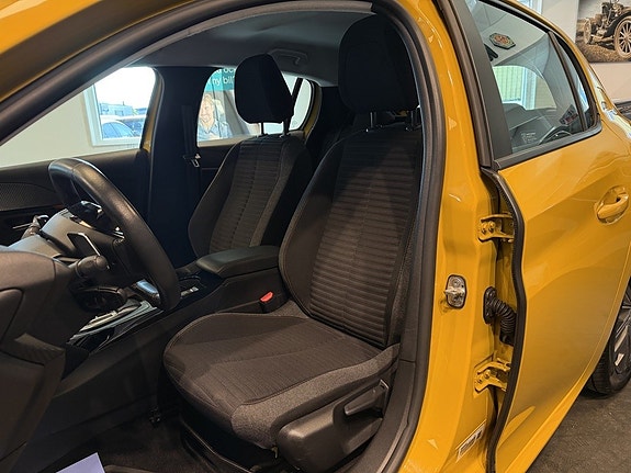 Peugeot 208 10 of 24