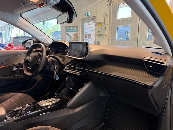 Peugeot 208 9 of 24