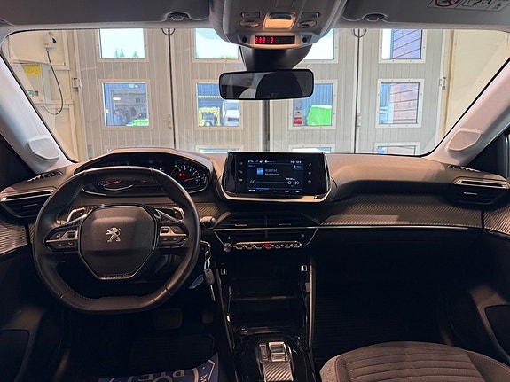 Peugeot 208 5 of 24