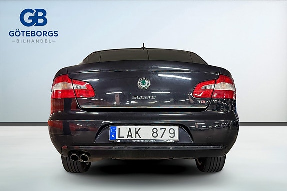Skoda Superb 5 of 17