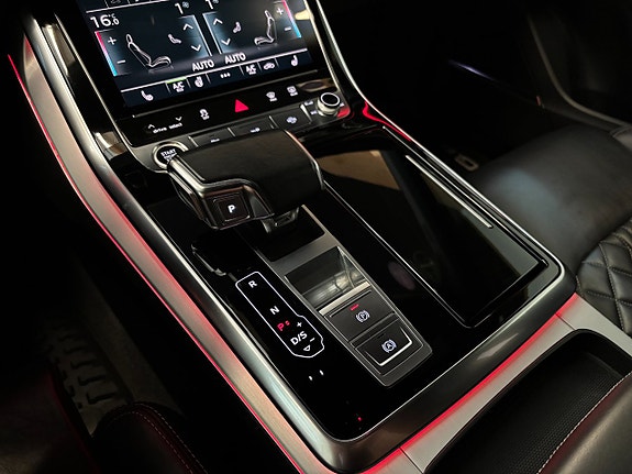 Audi Q8 15 of 30
