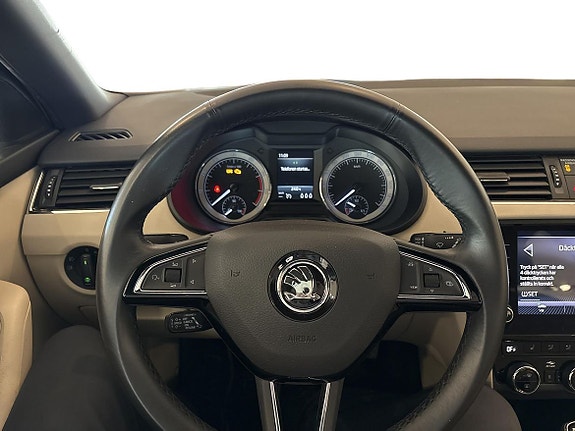 Skoda Octavia 9 of 14