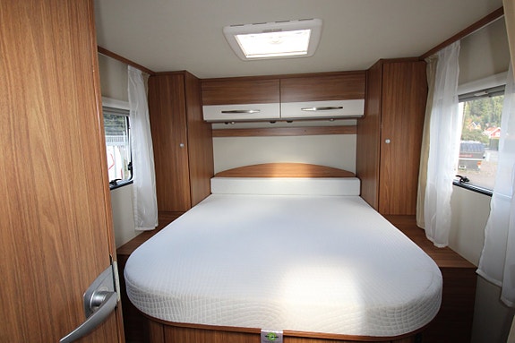 Carado T 449 T69 2017 Queenbed 2,3 Turbodiesel 6 vxl manuell 12 of 16