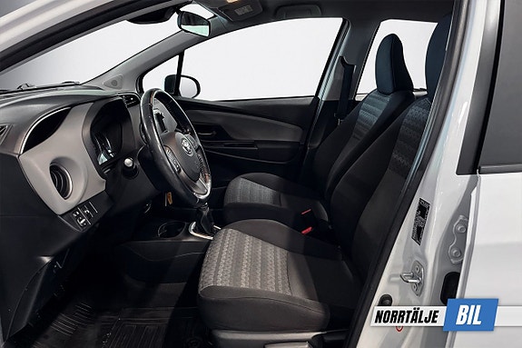 Toyota Yaris 8 of 20