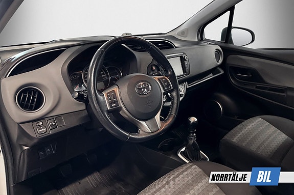 Toyota Yaris 9 of 20