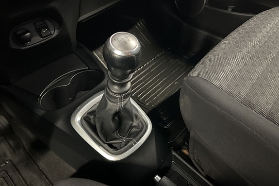 Toyota Yaris 19 of 20
