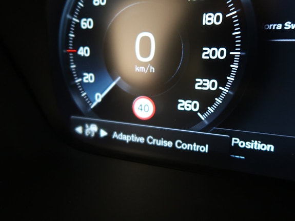 Volvo V60 23 of 30
