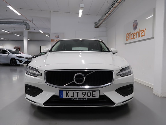 Volvo V60 10 of 30