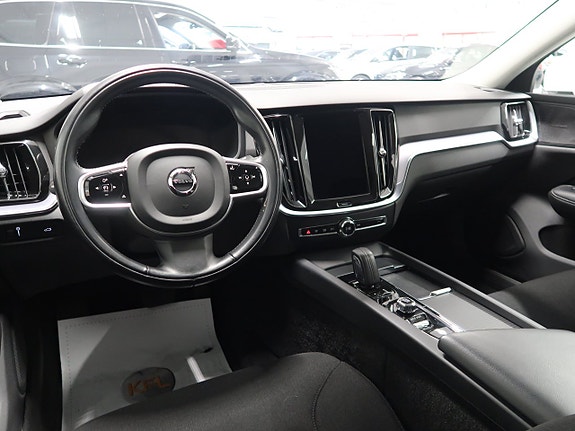 Volvo V60 17 of 30