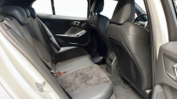 BMW 120 5 of 9