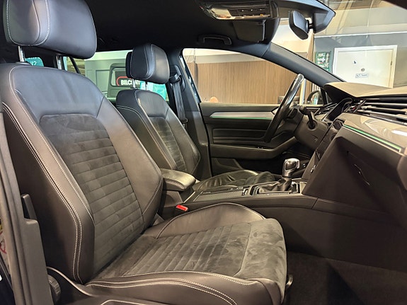 Volkswagen Passat 20 of 27
