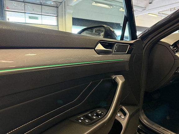 Volkswagen Passat 15 of 27