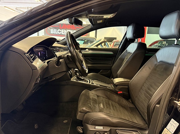 Volkswagen Passat 13 of 27