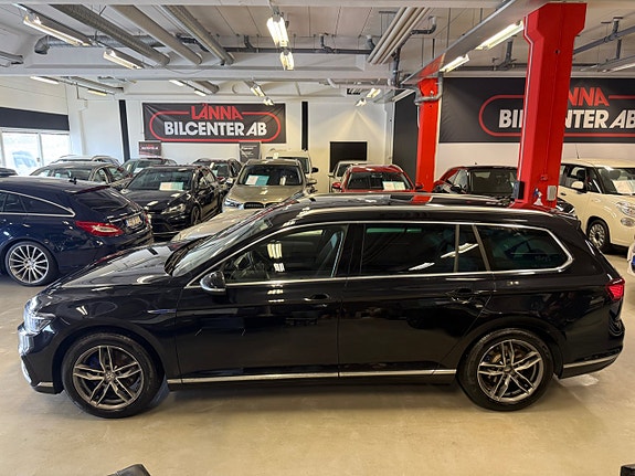 Volkswagen Passat 9 of 27