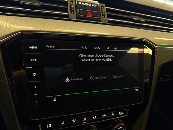 Volkswagen Passat 22 of 27