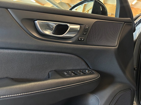 Volvo V60 5 of 25