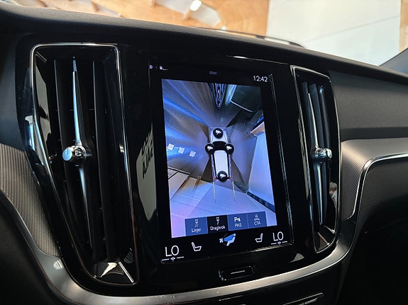 Volvo V60 15 of 25