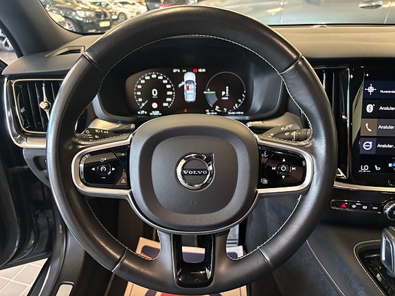Volvo V60 9 of 25