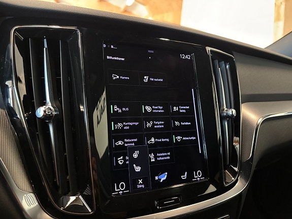 Volvo V60 12 of 25