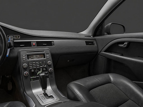 Volvo V70 14 of 17