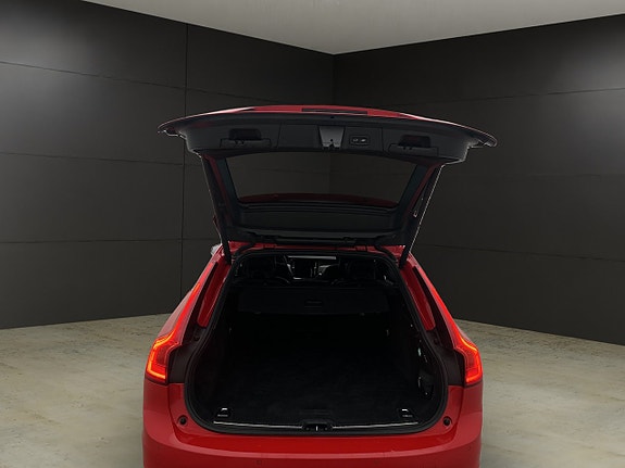 Volvo V90 10 of 30