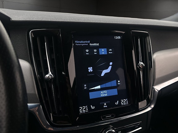 Volvo V90 25 of 30